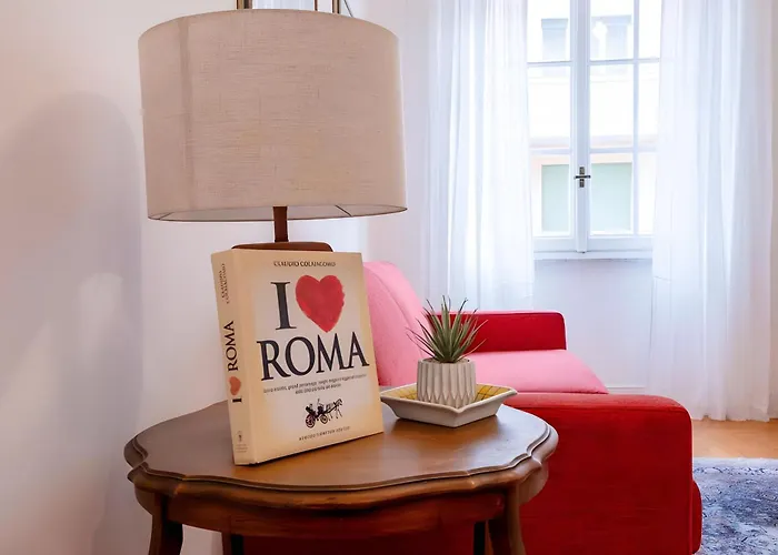 Elegantis Solinda With Private Terrace - Steps From Metro, Tram & Bus To Rome's Historic Center